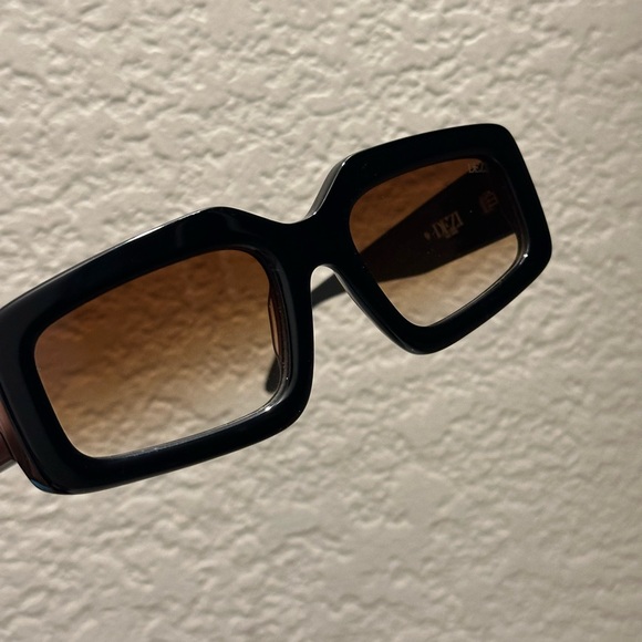 DEZI Read The Room Sunglasses - Picture 12 of 16